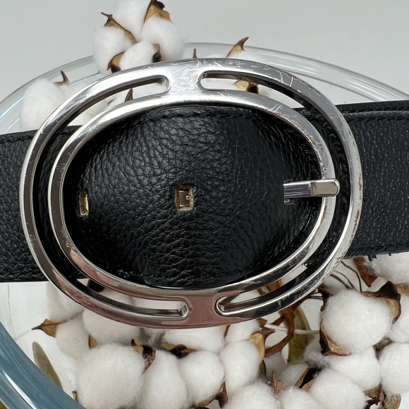 LONGCHAMP BLACK LEATHER BELT/SIVER OVAL BUCKLE